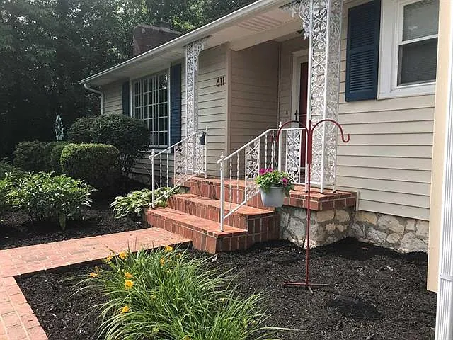 611 Highland Way — Photo 2