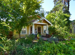 2456 Onyx St, Eugene, OR 97403