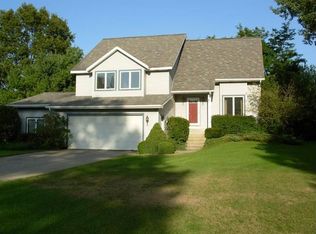 3537 Sandra Ln, Saugatuck, MI 49453