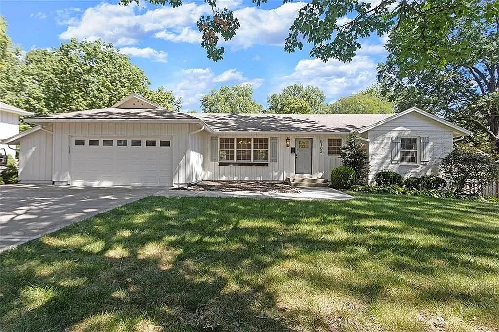 4 bed, 3.5 bath, 4026 sqft, $7,000 — Photo 1