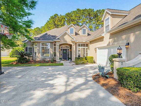 4th image of 7 Stonehedge Way