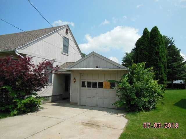 1st image of 106 Cherry Ln