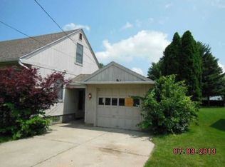 106 Cherry Ln, Rossford, OH 43460