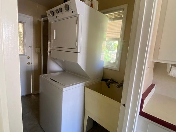 2nd image of 814 48th St