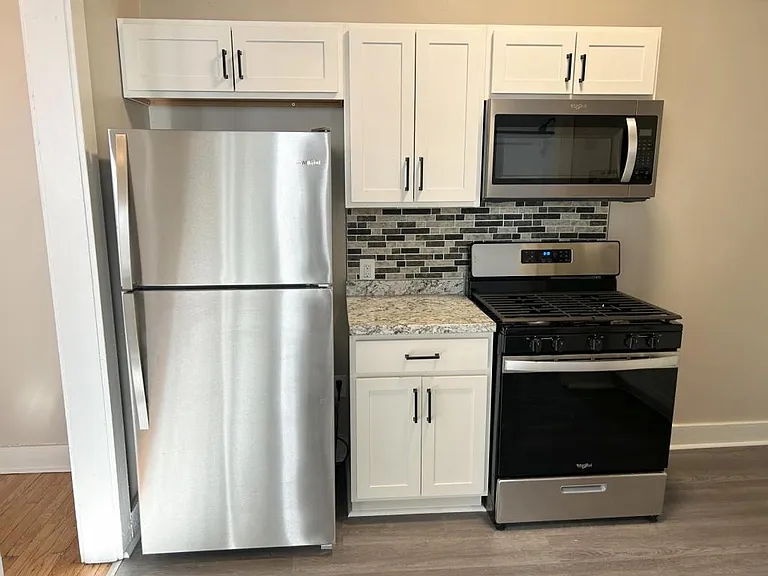 143 S Edwards Ave — Photo 7