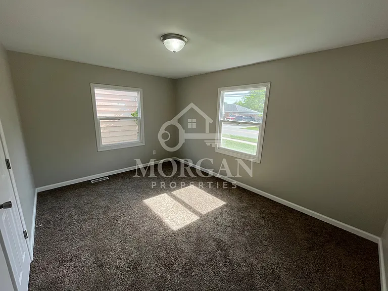 17 N Water St — Photo 6