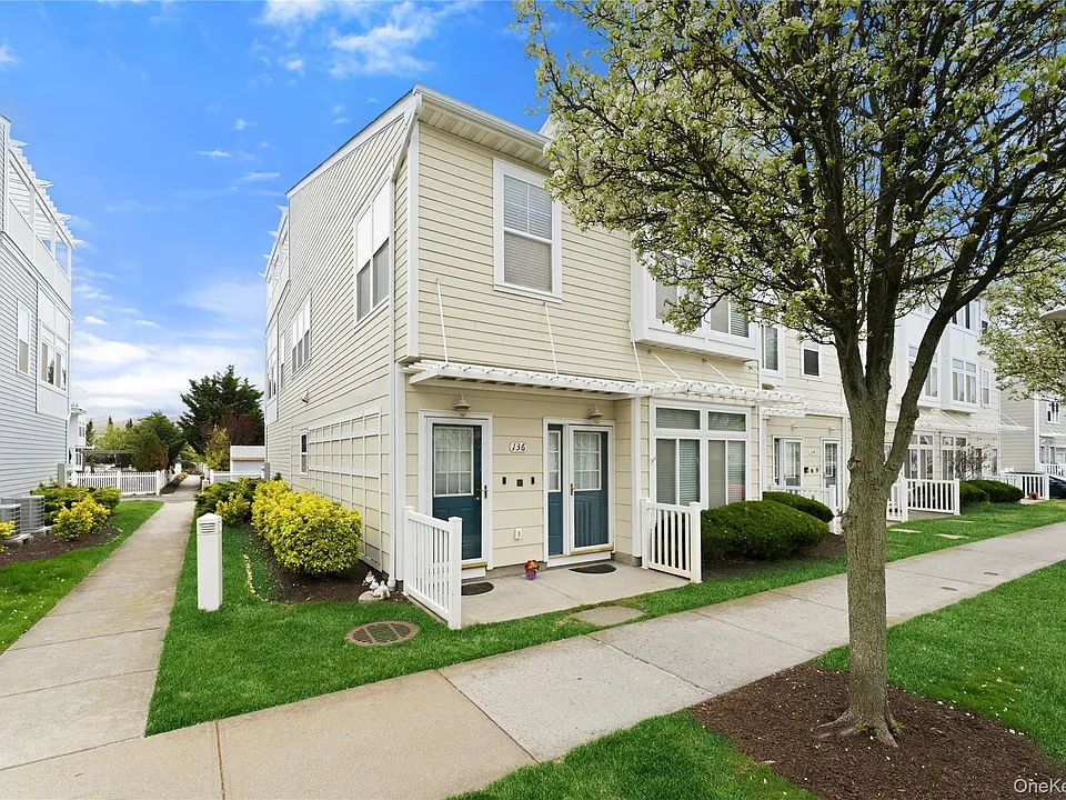 136 Meridian Blvd