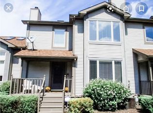 19 Harrier Cir, Rochester, NY 14623