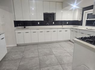 27 Andover Rd, Spring Valley, NY 10977