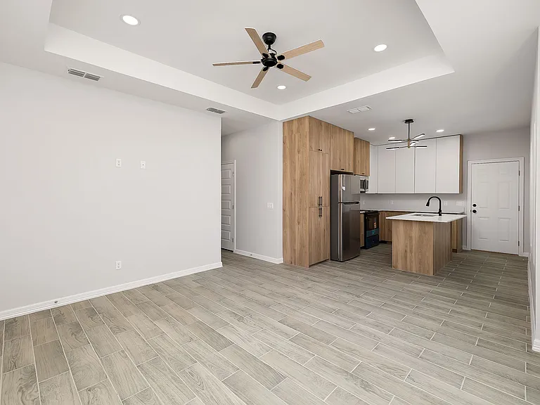 404 N Alexandrite Ave #3 — Photo 9
