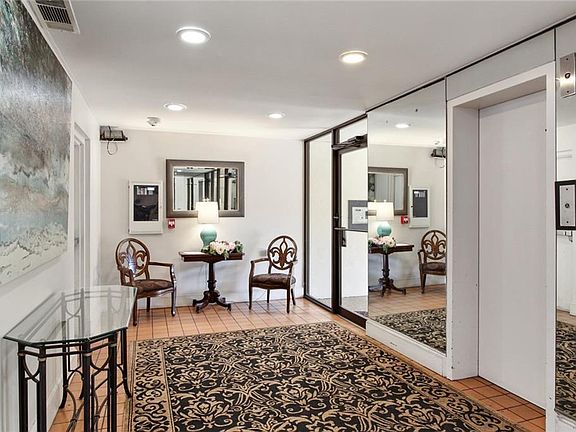 2nd image of 3625 Saint Charles Ave APT 3H