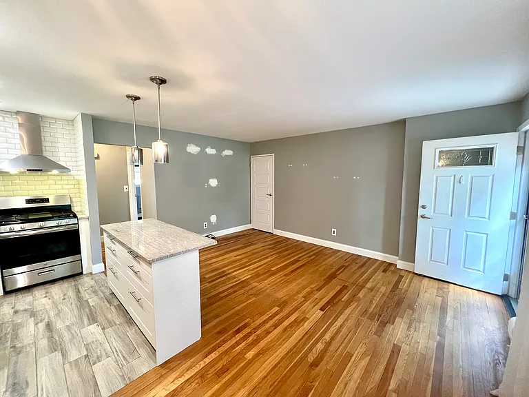 205 Washington Dr #205 — Photo 6