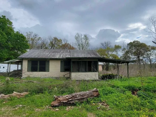 1114 Courville Rd, Breaux Bridge, LA 70517
