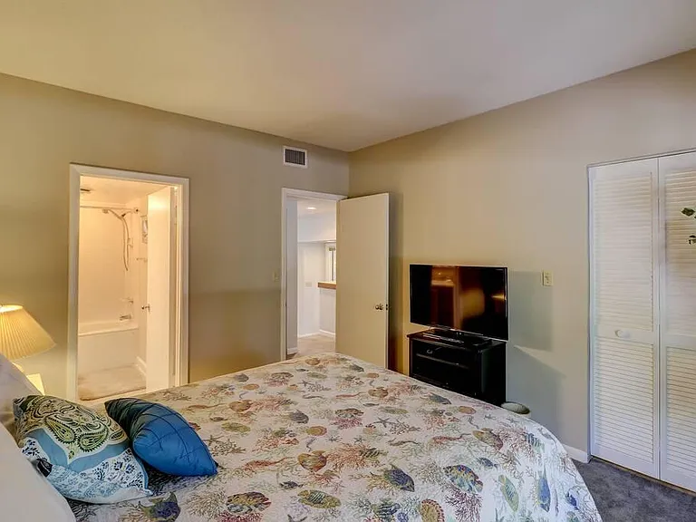 3 Shelter Cove Ln #7453 — Photo 10