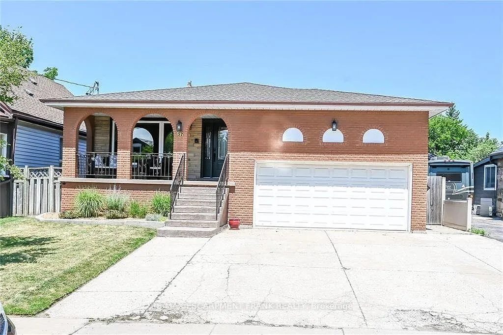 3 bed, $2,600 — Photo 1