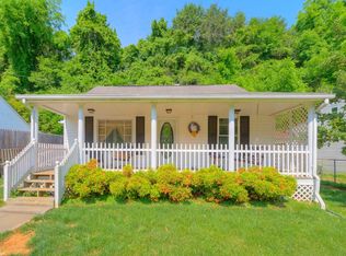 629 Monroe Ave, Pulaski, VA 24301