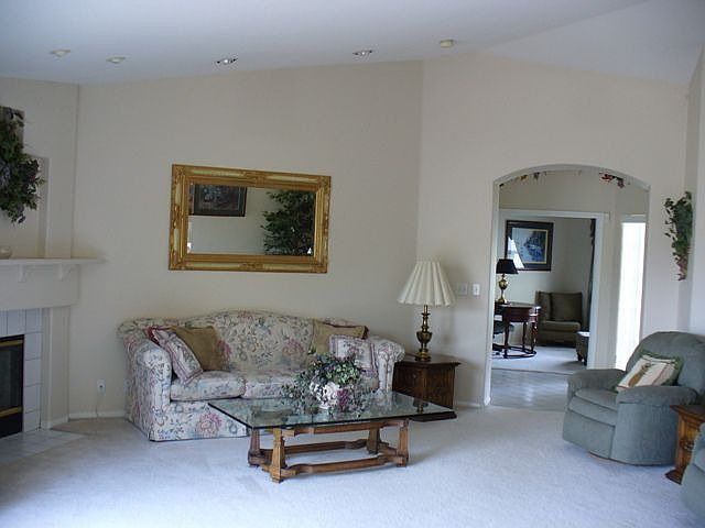 2nd image of 1031 Armillaria St