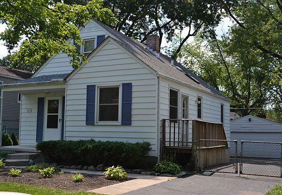 2nd image of 5715 Indianola Ave