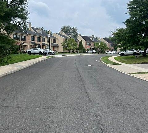 3rd image of 2021 Yorktown South S