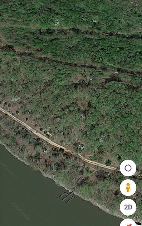 2nd image of 464 Full Moon Dr