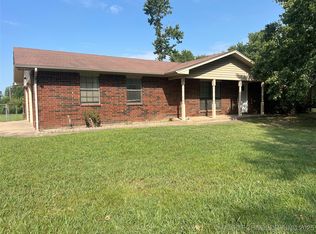 321 Capitol St, Fort Gibson, OK 74434