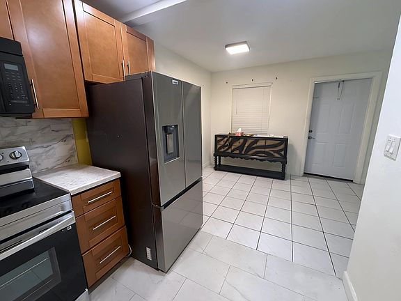 5th image of 3071 NW 47th Terrace #319