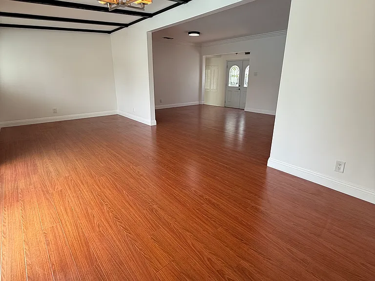 17346 Martha St — Photo 13