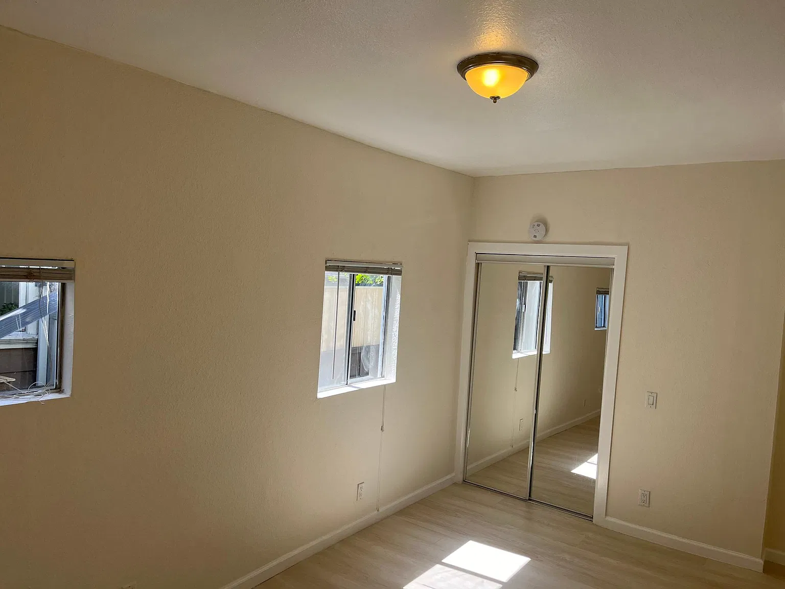 5223 Market St — Photo 2