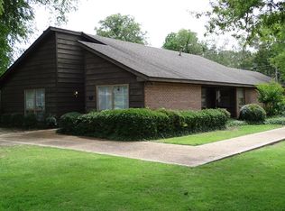 511 Grand Blvd, Greenwood, MS 38930