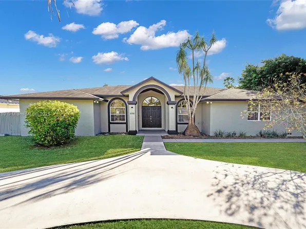 16740 SW 278th St, Homestead, FL 33031