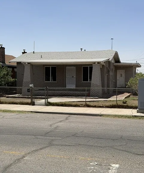 3000 Wyoming Ave #A — Photo 2