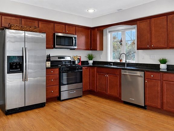 2nd image of 1584 Andover St #20
