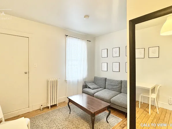 208 Clarence St #2, Ottawa, ON K1N 5R1