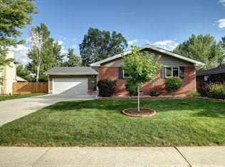 821 E Dogwood Ave, Centennial, CO 80121