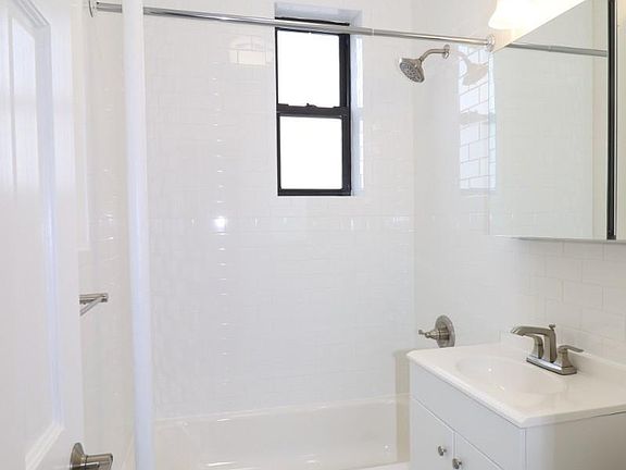 5th image of 10243 Corona Ave APT L4b