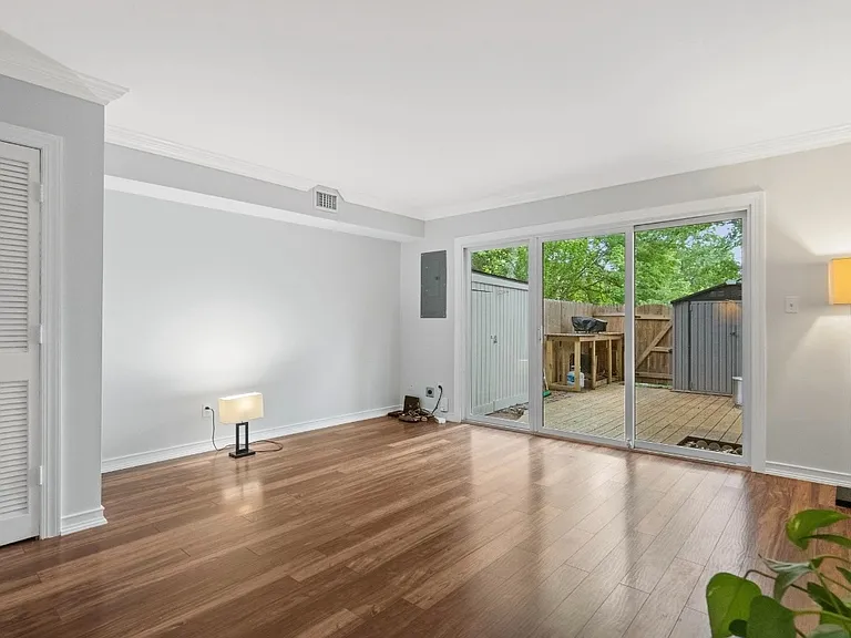 5910 Kingsford Rd — Photo 9