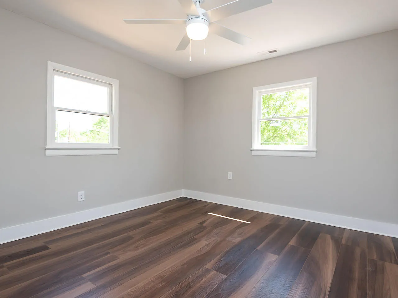 734 East Lenoir Street - 600 — Photo 2