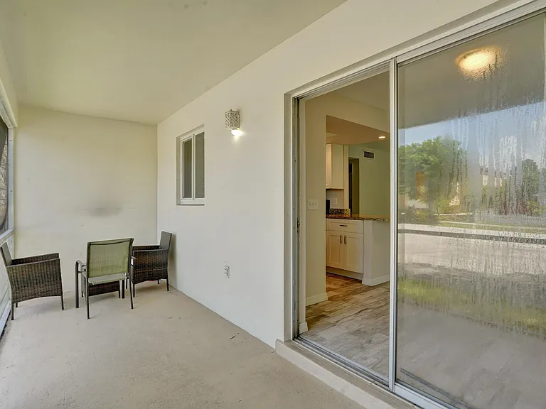 115 SW 1st Ave #1 — Photo 25
