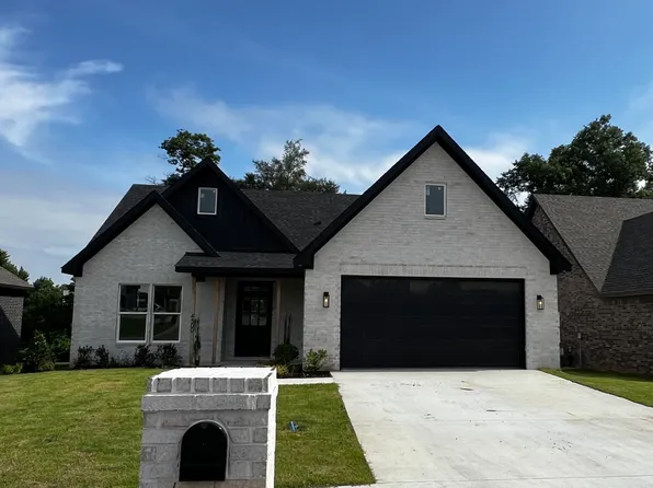 4300 Stoke Dr, Joneboro, AR 72405