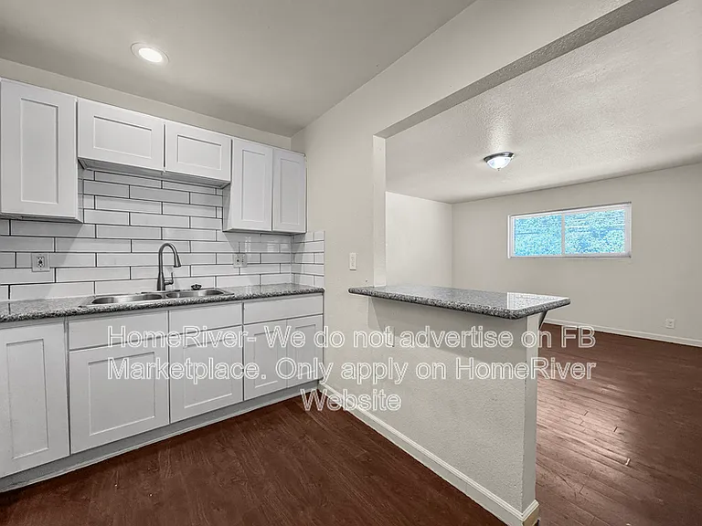 683 El Camino Ave #8 — Photo 6
