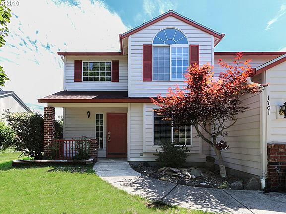 2nd image of 1701 SE 184th Ave