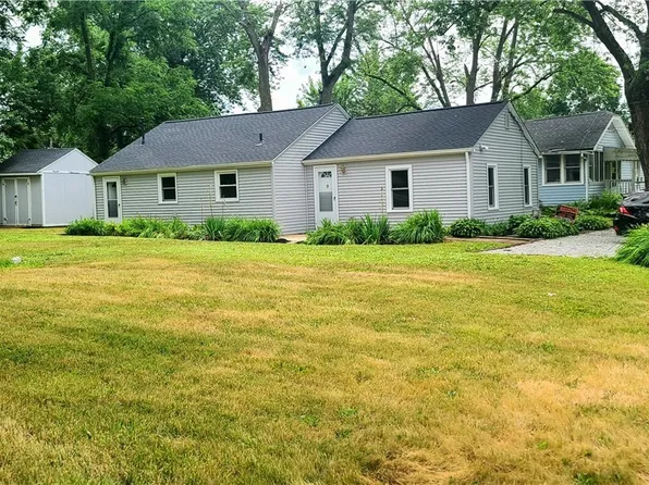 226 Killian Rd, Akron, OH 44319