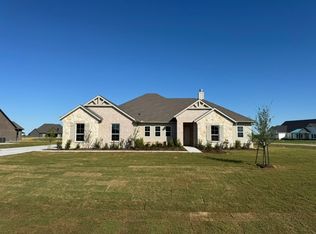2204 Continent Ct, Krum, TX 76249