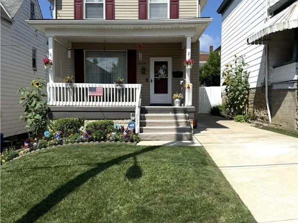 2216 Los Angeles Ave, Pittsburgh, PA 15216