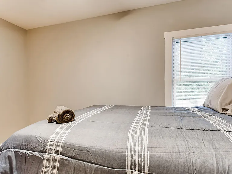 1089 McDaniel St SW — Photo 17