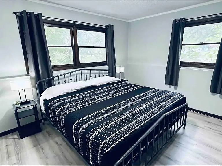 315 Bush St #4 — Photo 4