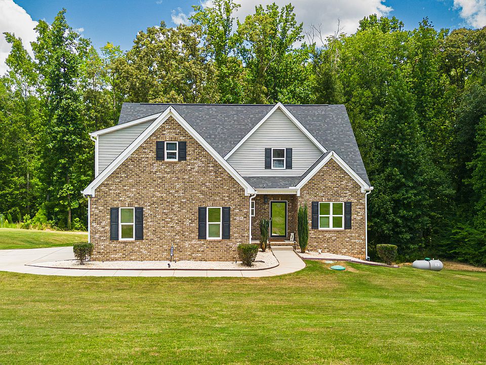 1st image of 840 Smallwood Trce