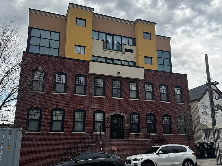 190 Culver Ave #304 — Photo 21