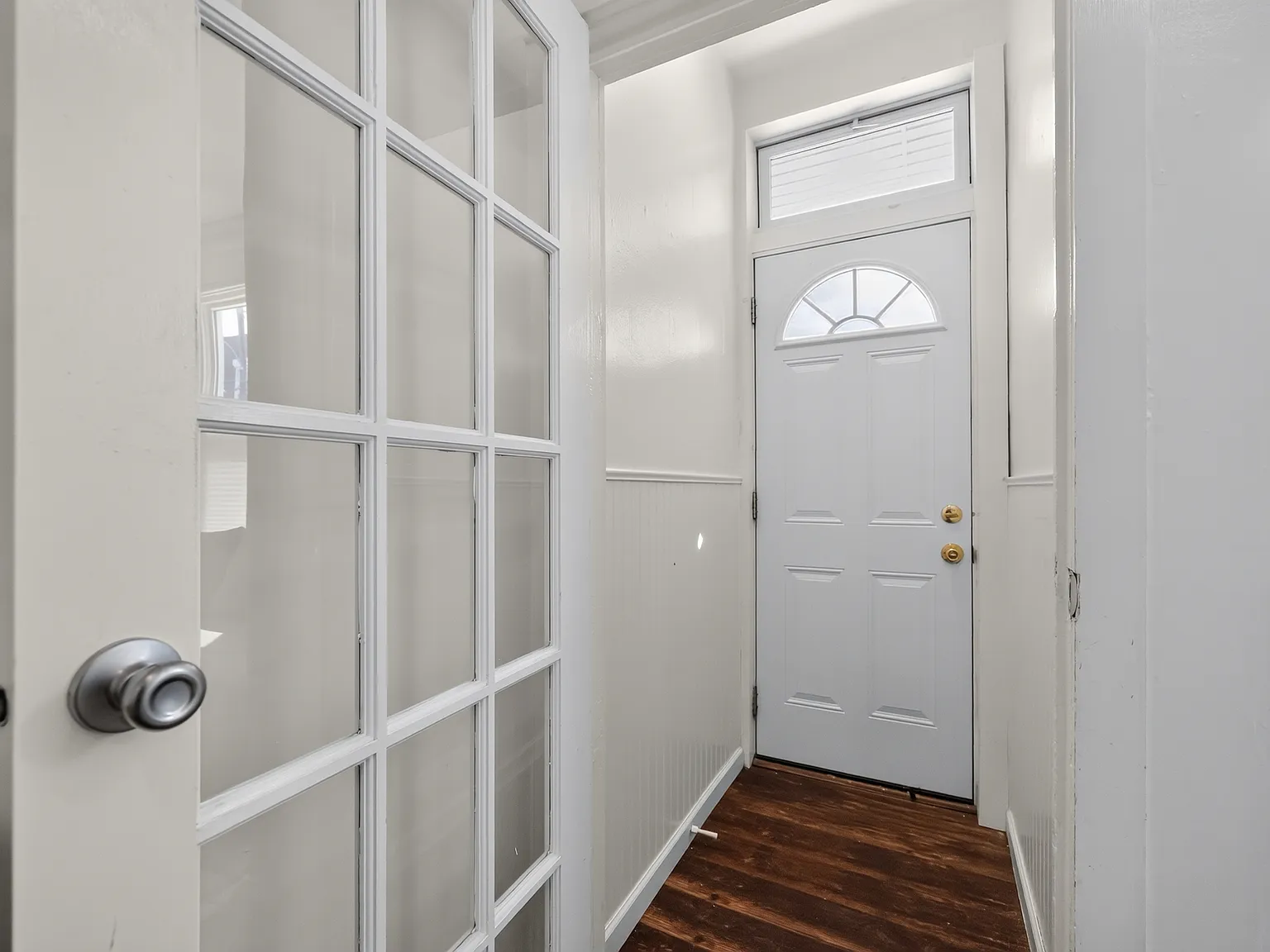 2 bed, 1.5 bath, 896 sqft, $1,945 — Photo 4