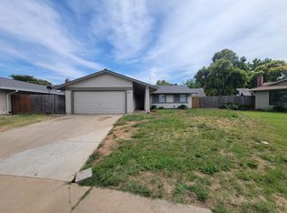 9008 Thilow Dr, Sacramento, CA 95826